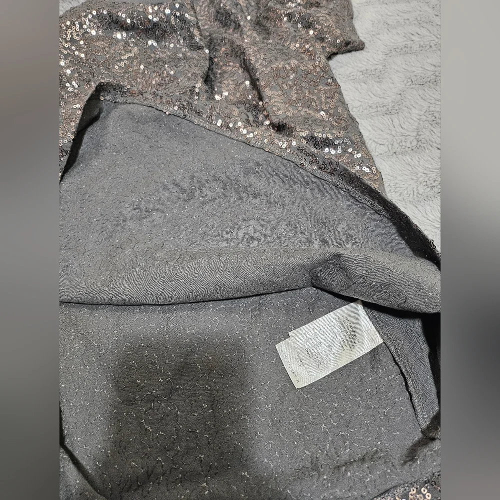 NWT DKNY Gray Scoop Neck Sequin T Shirt Large - Picture 6 of 7